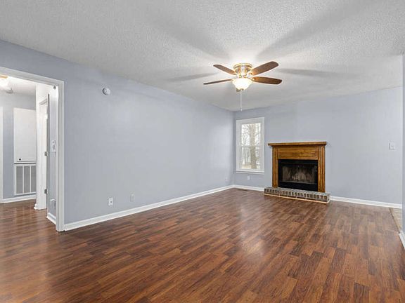 4th image of 1390 William Suiters Ln