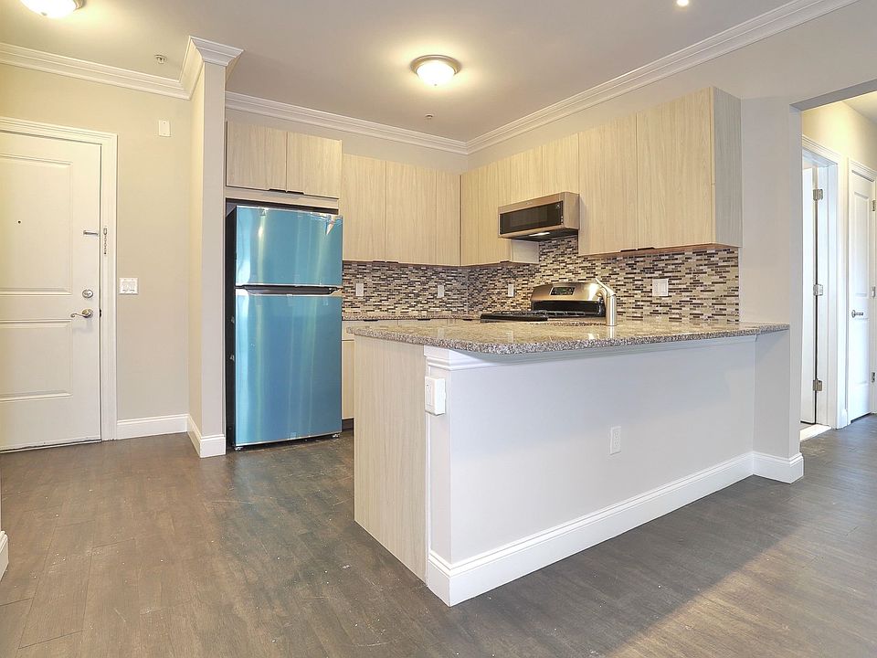 1st image of 3611 Park Ave #303