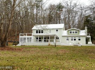 677 Mercer Farm Ln, Bluemont, VA 20135