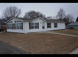 204 S Lemon Ave, Hartington, NE 68739