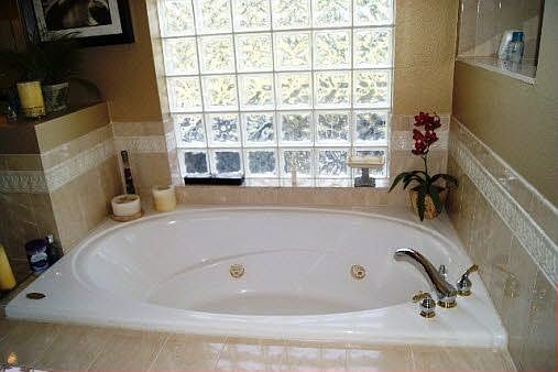 4th image of 16745 Bay Club Dr