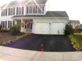 224 Deerfield Ln, Lititz, PA 17543