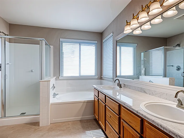 19523 E Bethany Dr — Photo 13