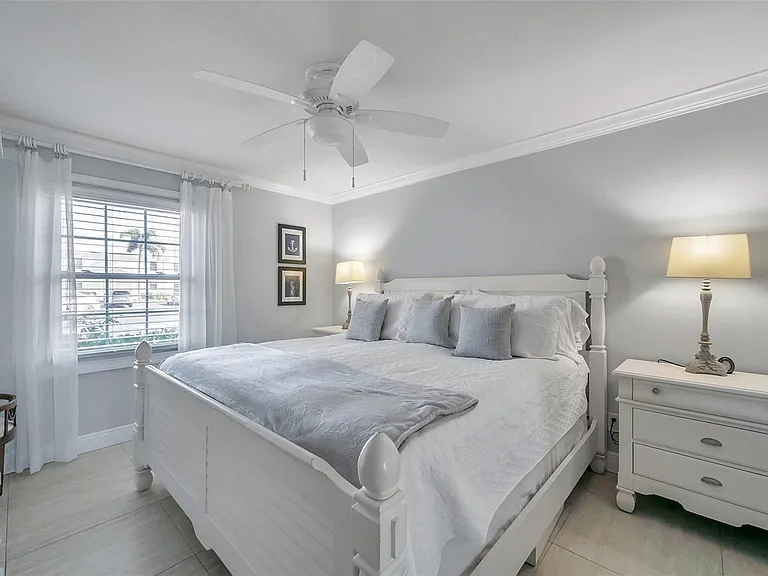 4911 Coquina Key Dr SE #C — Photo 8