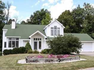 8703 Thome Dr NW, Sparta, MI 49345