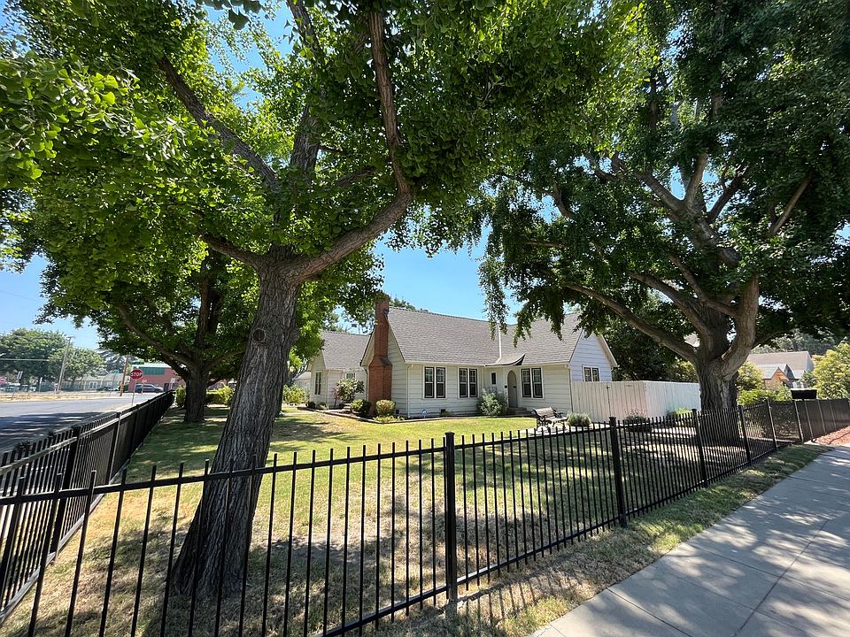 632 N Encina St, Visalia, CA 93291 Zillow