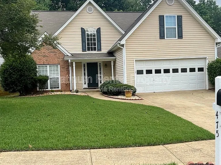 475 Ellesmere Way — Photo 1