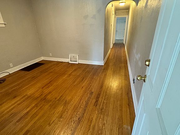 3rd image of 6631 Meadow Ln #6631