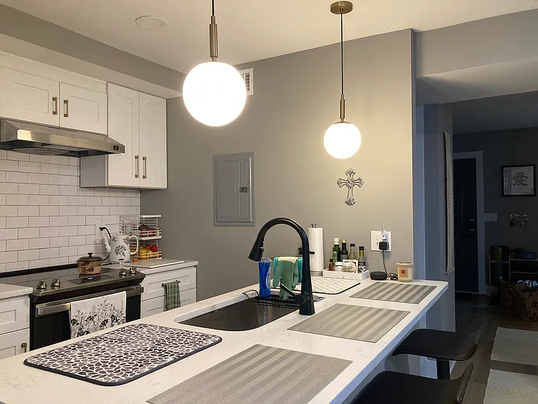 2129 Acklen Ave #8 — Photo 6