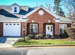 303 Knops Nob Dr, Mooresville, NC 28115