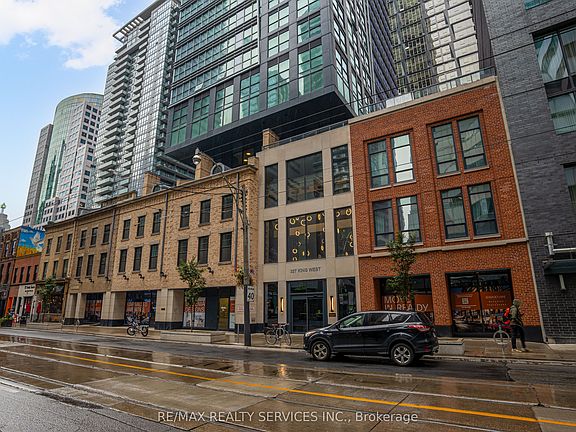 5th image of 327 King St W #4106