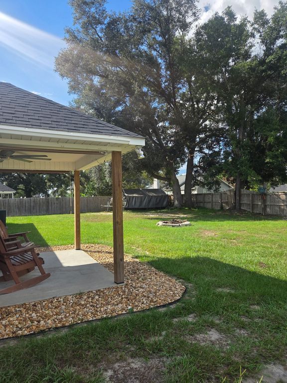 5211 Field Dr - Property Image