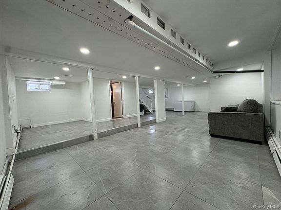 3rd image of 267 Plainfield Ave #1F