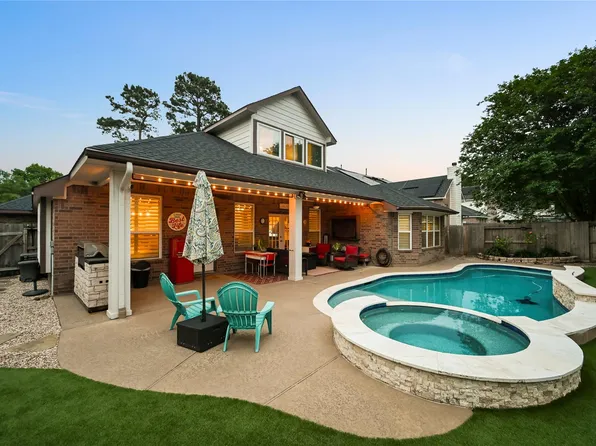 12226 Fall River Pass Ln, Humble, TX 77346
