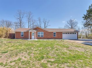 5804 Hawkins Fuchs Rd, Saint Louis, MO 63129