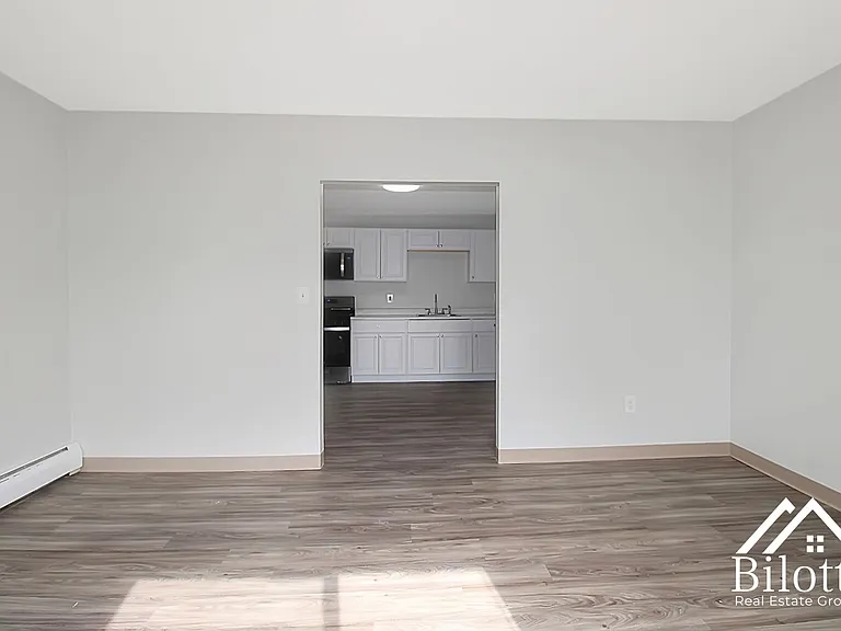 311 Jencks St — Photo 16