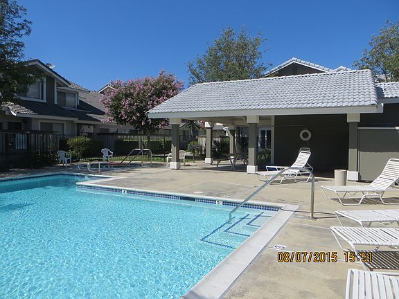 4th image of 1127 Golden Springs Dr APT B