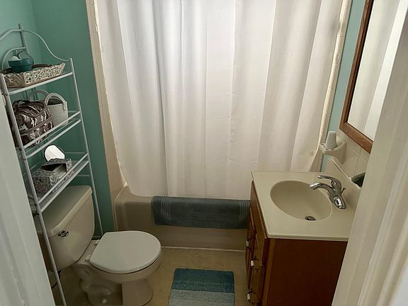 4th image of 263 Victoria Blvd Floor 1