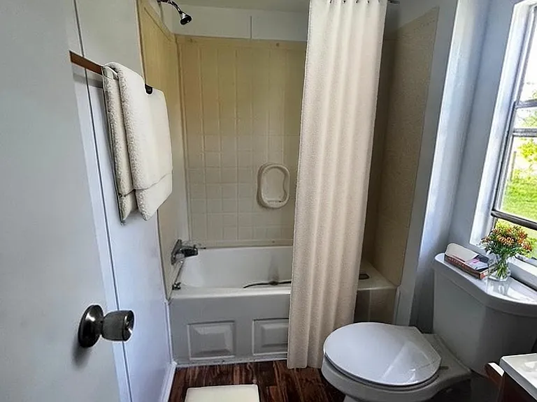 775 Steele Rd #3 — Photo 4