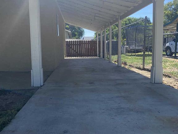 4th image of 520 S Shasta Ave