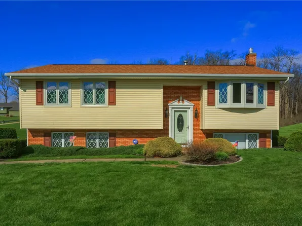 1123 Brookshire Dr, New Castle, PA 16101