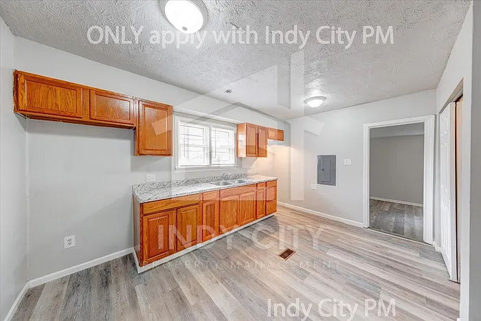 1144 McDougal St — Photo 9