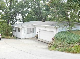 2060 6th St SW, Akron, OH 44314