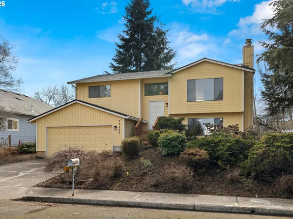 33342 SW Rogers Rd, Scappoose, OR 97056
