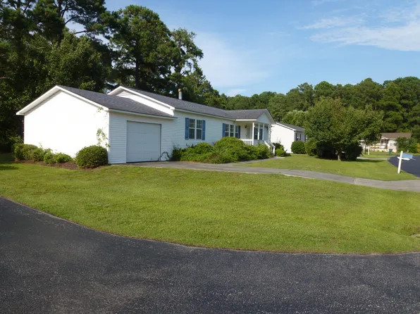 701 Capeside Dr, Wilmington, NC 28412