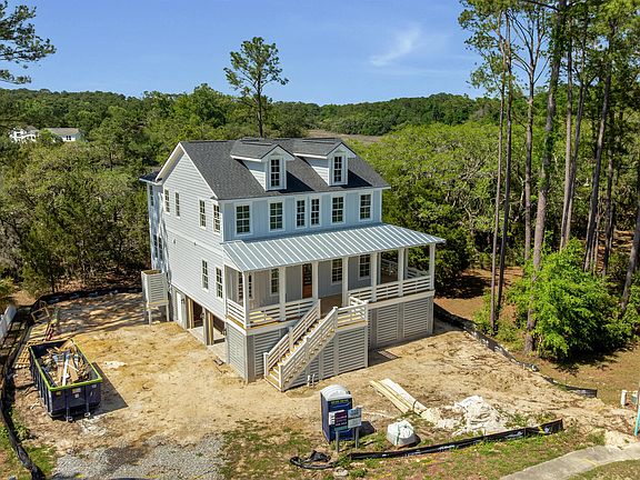 3rd image of 111 Willow Point Rd