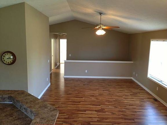 3rd image of 6426 Bradenwood Dr #Hudsonvill