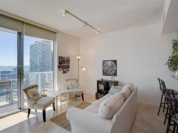 4th image of 1060 Brickell Ave APT 3809