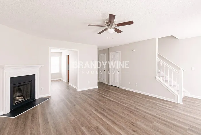 2074 Boatswain Dr — Photo 5