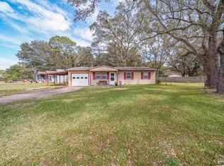 5652 Ventura Ln, Pensacola, FL 32526
