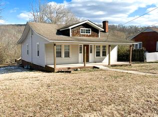 425 N 2nd Ave, Mayodan, NC 27027