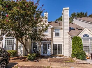 363 Lees Mill Dr, Newport News, VA 23608