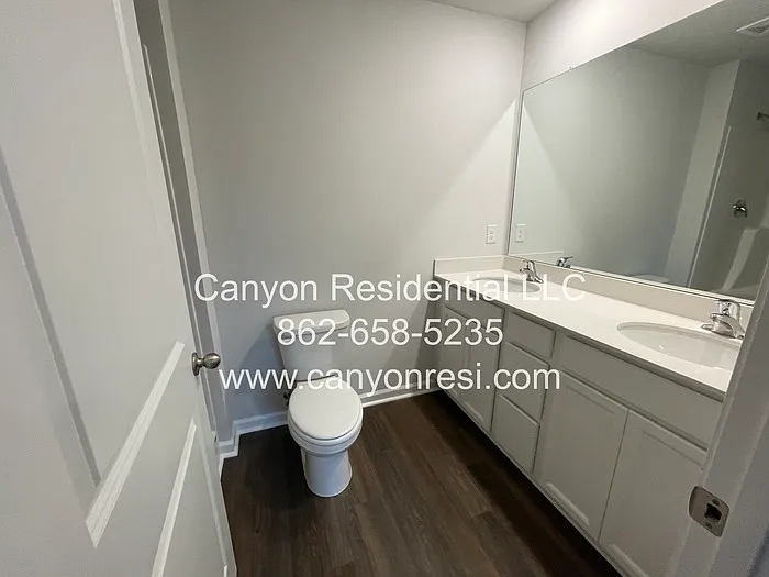 122 Syd Rd — Photo 16