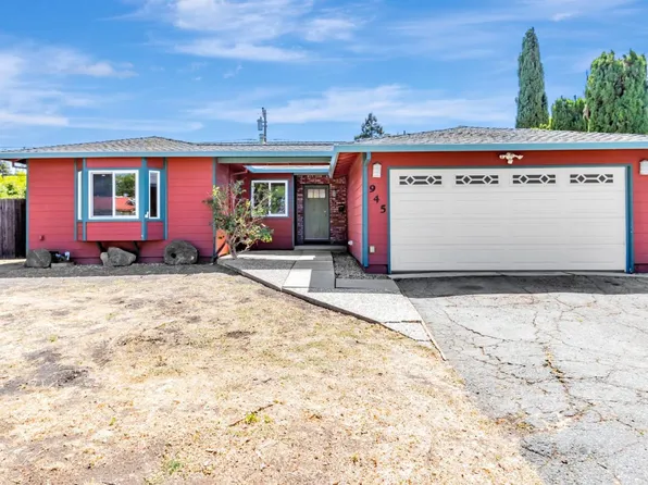 945 San Ramon Ct, Mountain View, CA 94043
