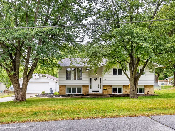 820 Dallas St, De Soto, IA 50069