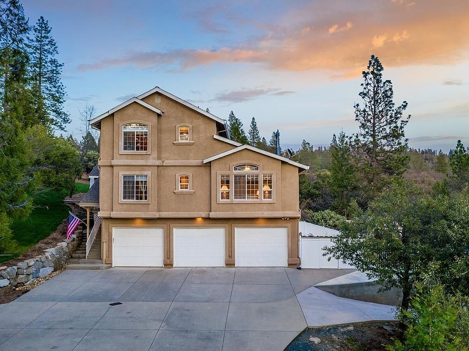 1st image of 580 Gayl Dr