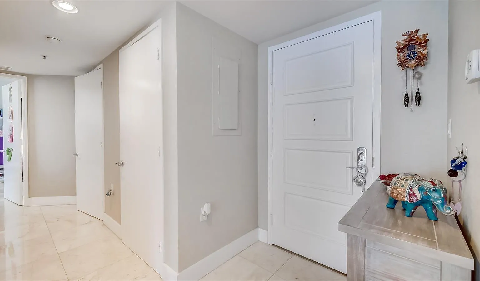 3 bed, 1447 sqft, $5,900 — Photo 2