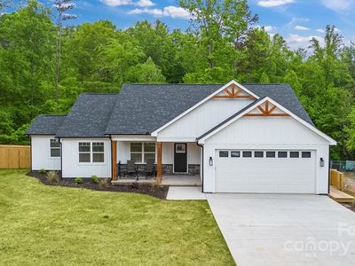 1222 Summerhill St, Lenoir, NC, 28645