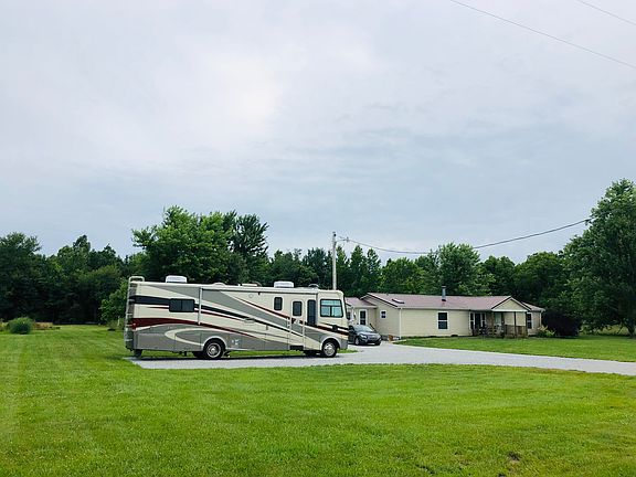 4th image of 80 E County Road 700 S