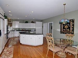 4th image of 1209 Darien Club Dr