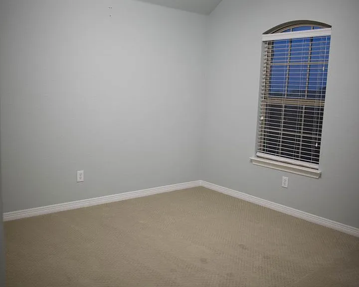 907 Appalachian Dr — Photo 36