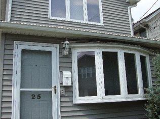 25 Elm St, Greenvale, NY 11548