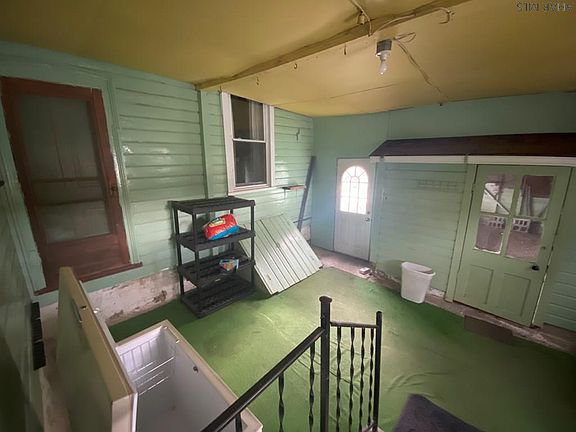 5th image of 119 Bedford St