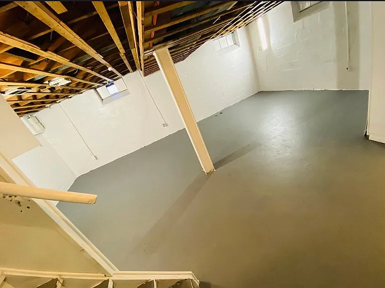 8911 Steel St — Photo 13