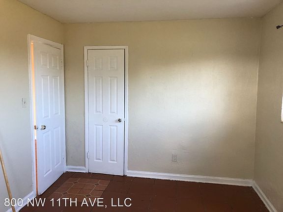 3rd image of 800 NW 11th Ave #11461435