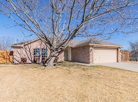 2nd image of 609 Rolling Hills Dr